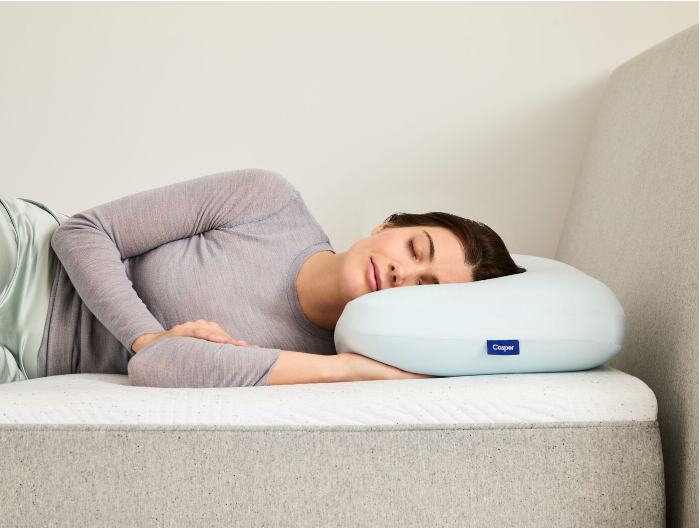Best (and Worst) Sleeping Positions for Sleep Apnea | Casper Blog Best (and Worst) Sleeping Positions for Sleep Apnea | Casper Blog