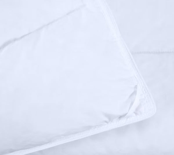 Close-up of the Down Duvet, midweight