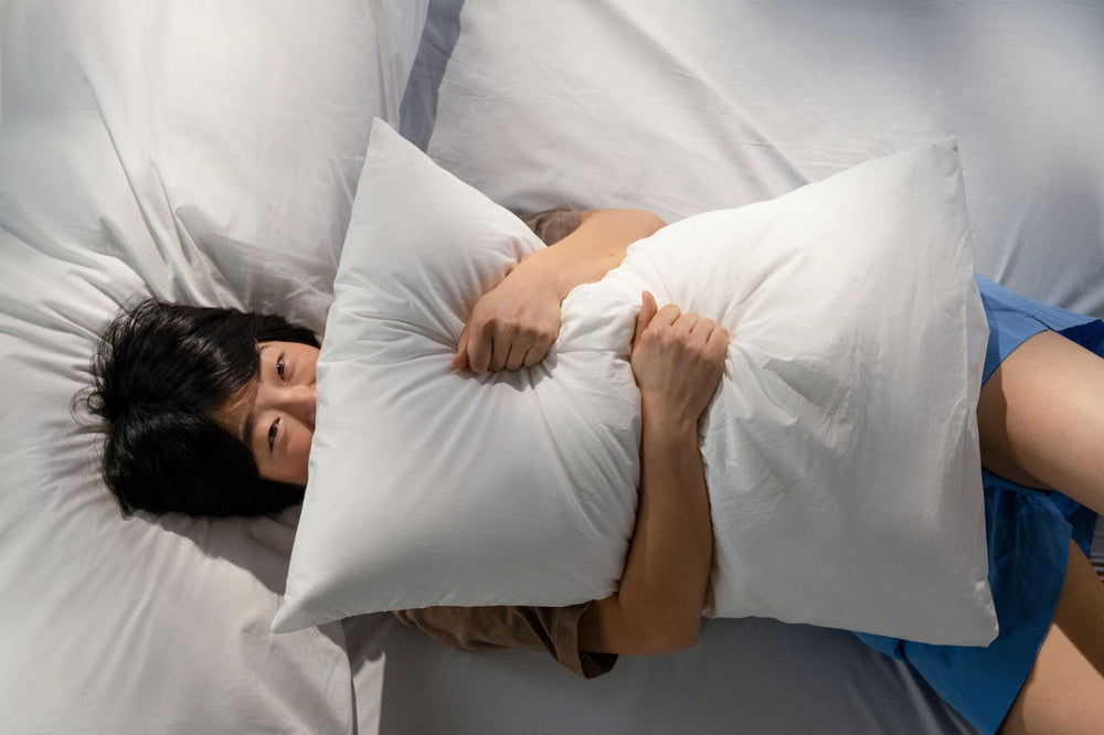 Fiber Pillow vs Foam Pillow: Differences & How to Choose | Casper