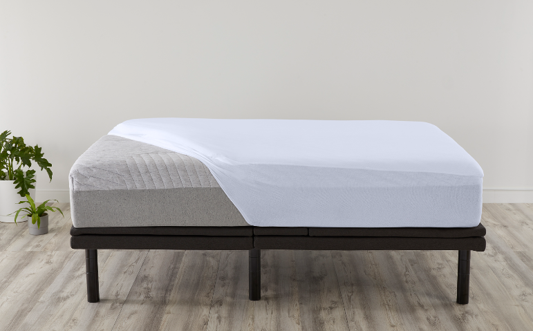 Mattress protector vs fitted sheet