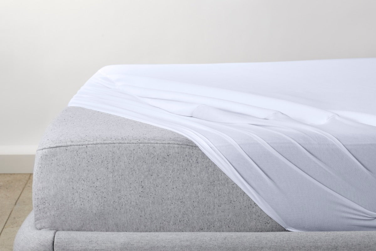 What is the Difference Between a Twin and Twin XL Mattress?