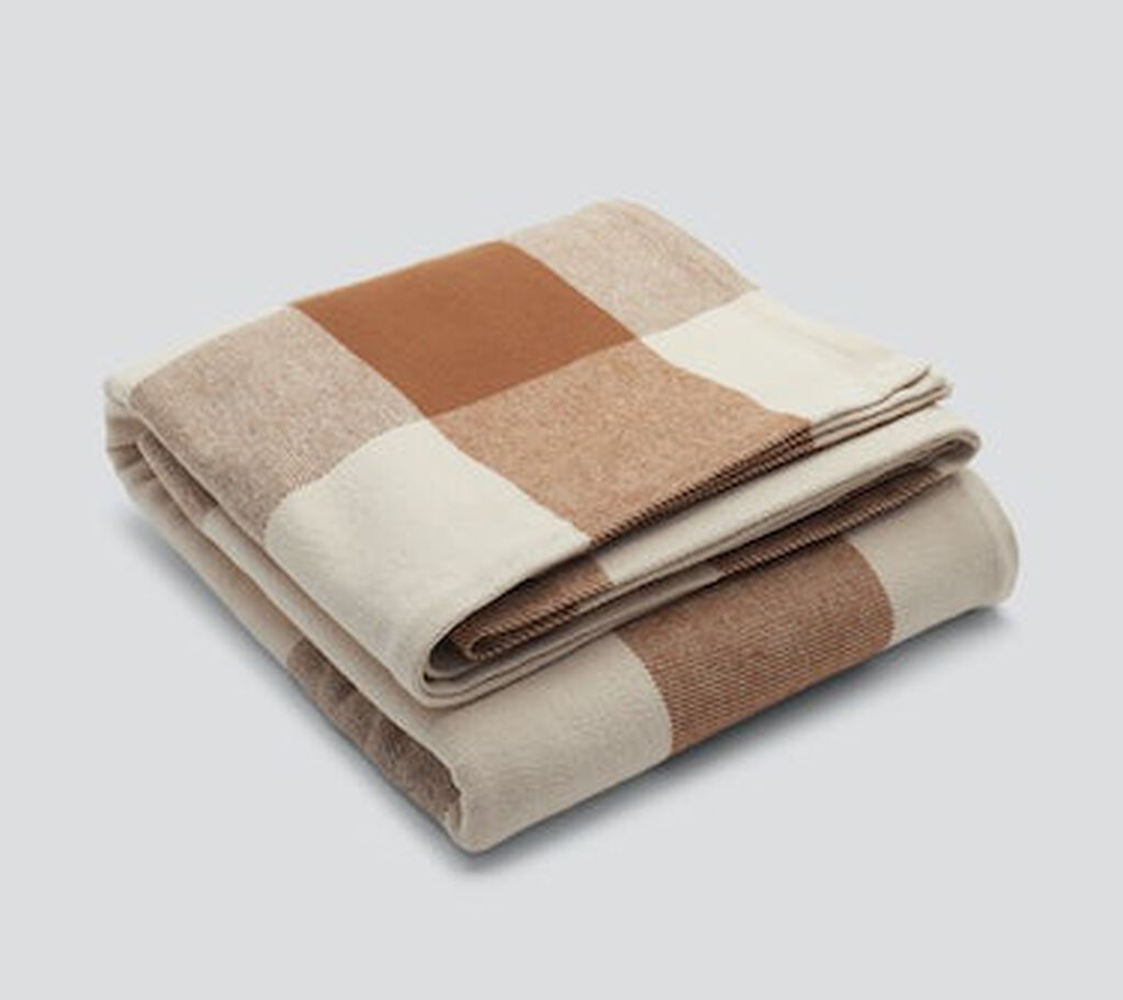 Cozy Woven Blanket image number null