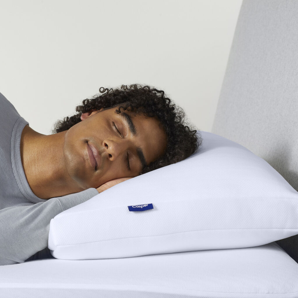 Bed Accessories Buying Guide: Sheets, Pillows and More