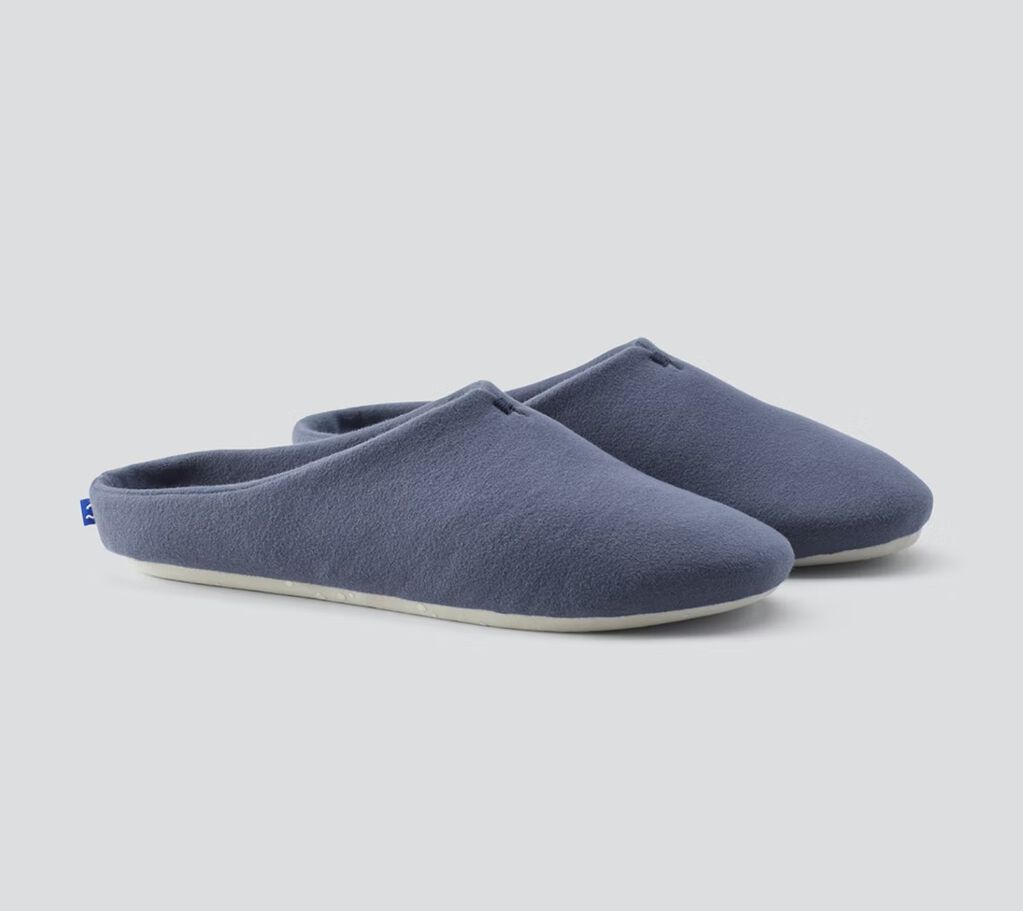 Snoozewear Slippers image number null
